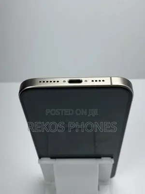 New Apple iPhone 15 Pro Max 256 GB Silver