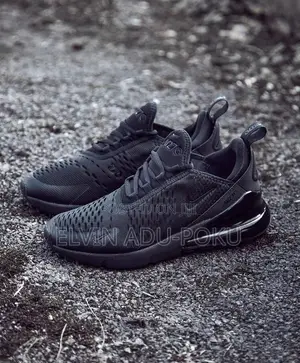 Nike Air Max 270 "Triple Black"