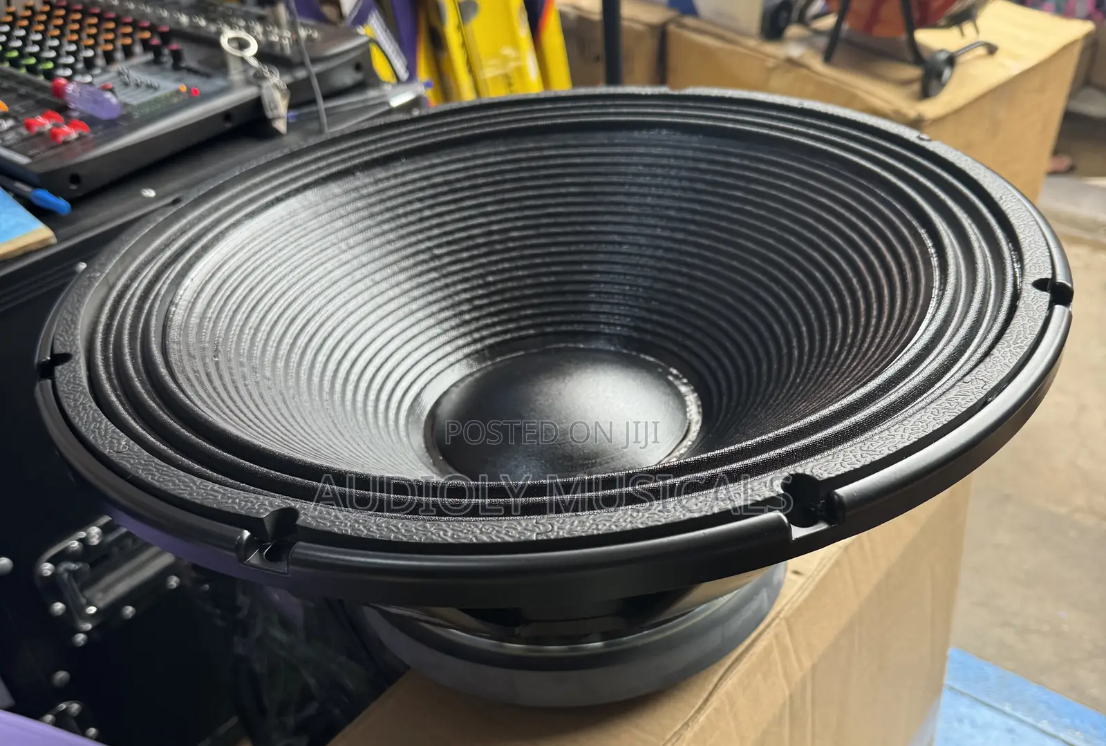 RCF - 18inches Single Magnet (2500watt)