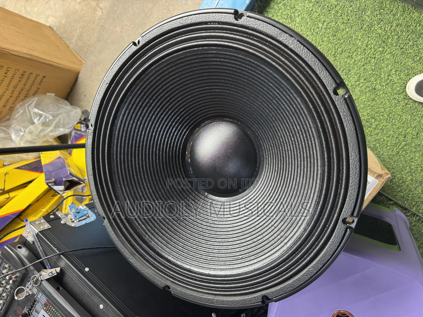 RCF - 18inches Single Magnet (2500watt)