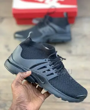 Nike Air Presto "Triple Black" Sneakers.