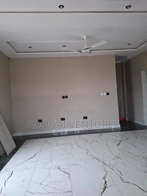 4bdrm House in Ahodwo Daban, Kumasi Metropolitan for sale
