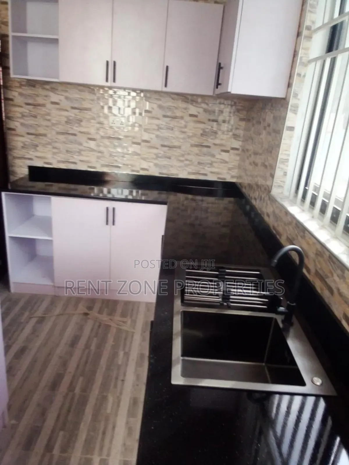 4bdrm Duplex in Rent Zone Properties, Amasaman for rent