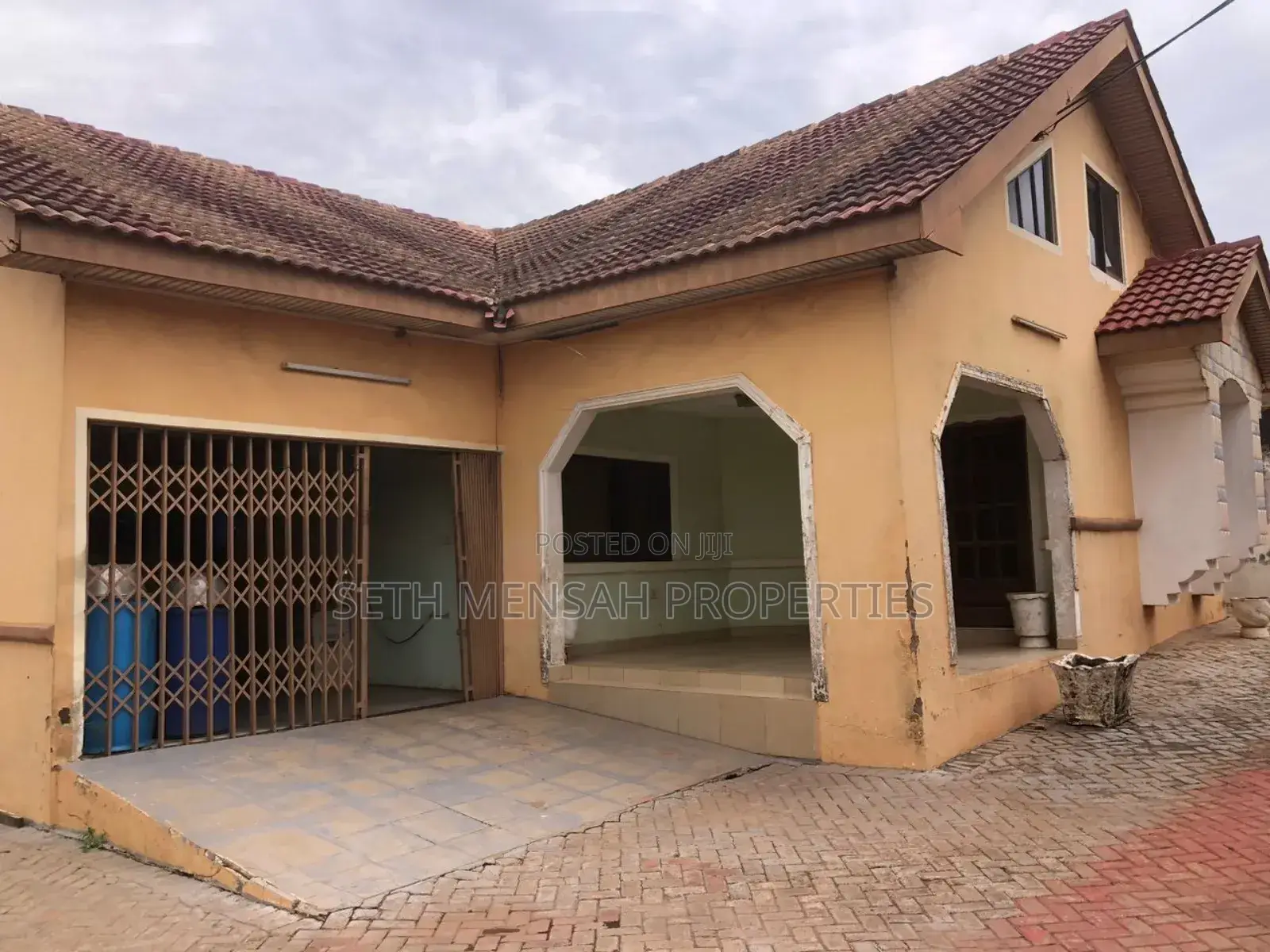 4bdrm House in Sowutwuom for sale