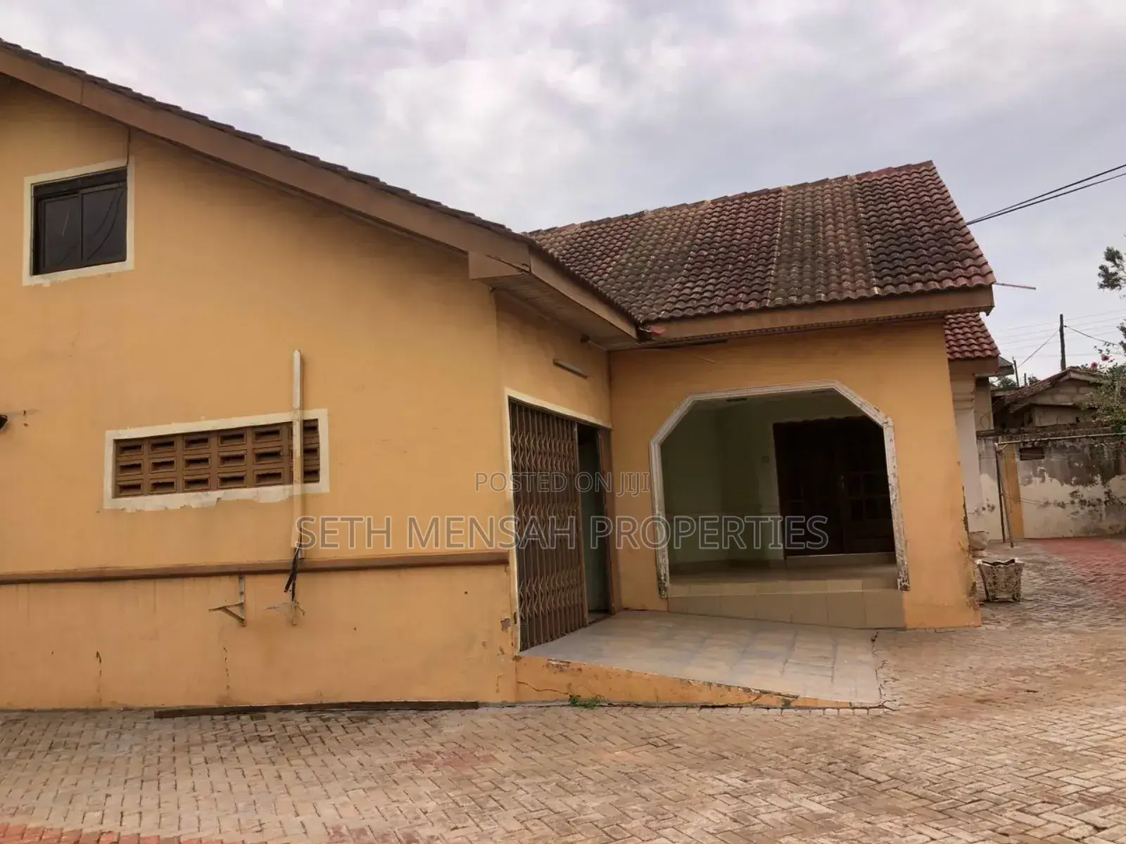 4bdrm House in Sowutwuom for sale