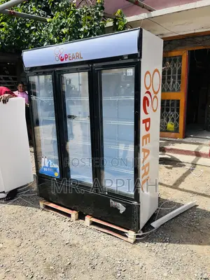 Check Out Original PearlPvc-1540-28ab 3 Door Display Fridge