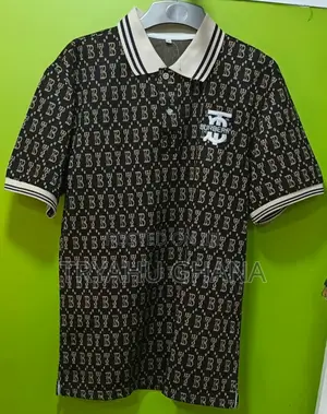 Original Burberry Round Neck T-Shirts at Tryahu for Sale