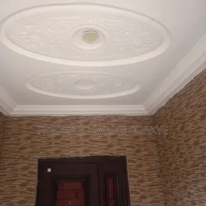 6bdrm House in Brother K Estate, Kumasi Metropolitan for sale