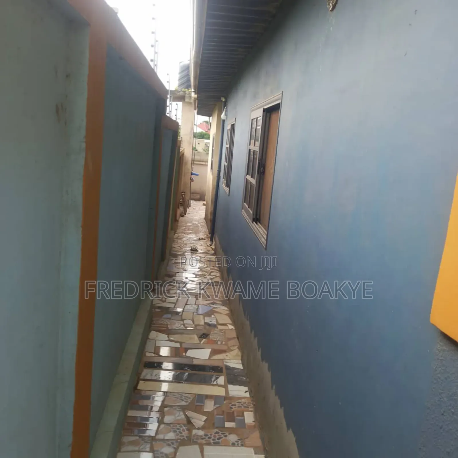 6bdrm House in Brother K Estate, Kumasi Metropolitan for sale