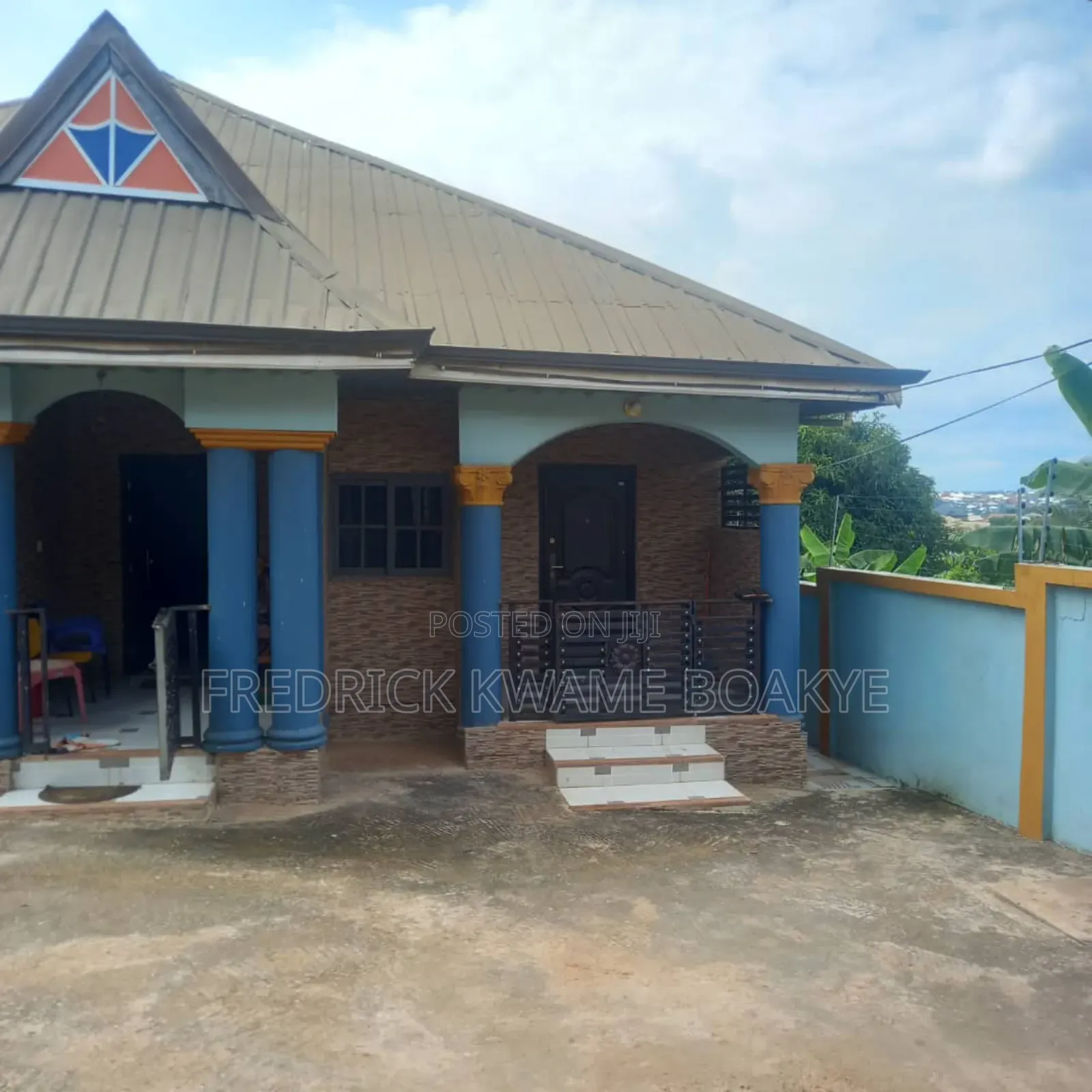 6bdrm House in Brother K Estate, Kumasi Metropolitan for sale