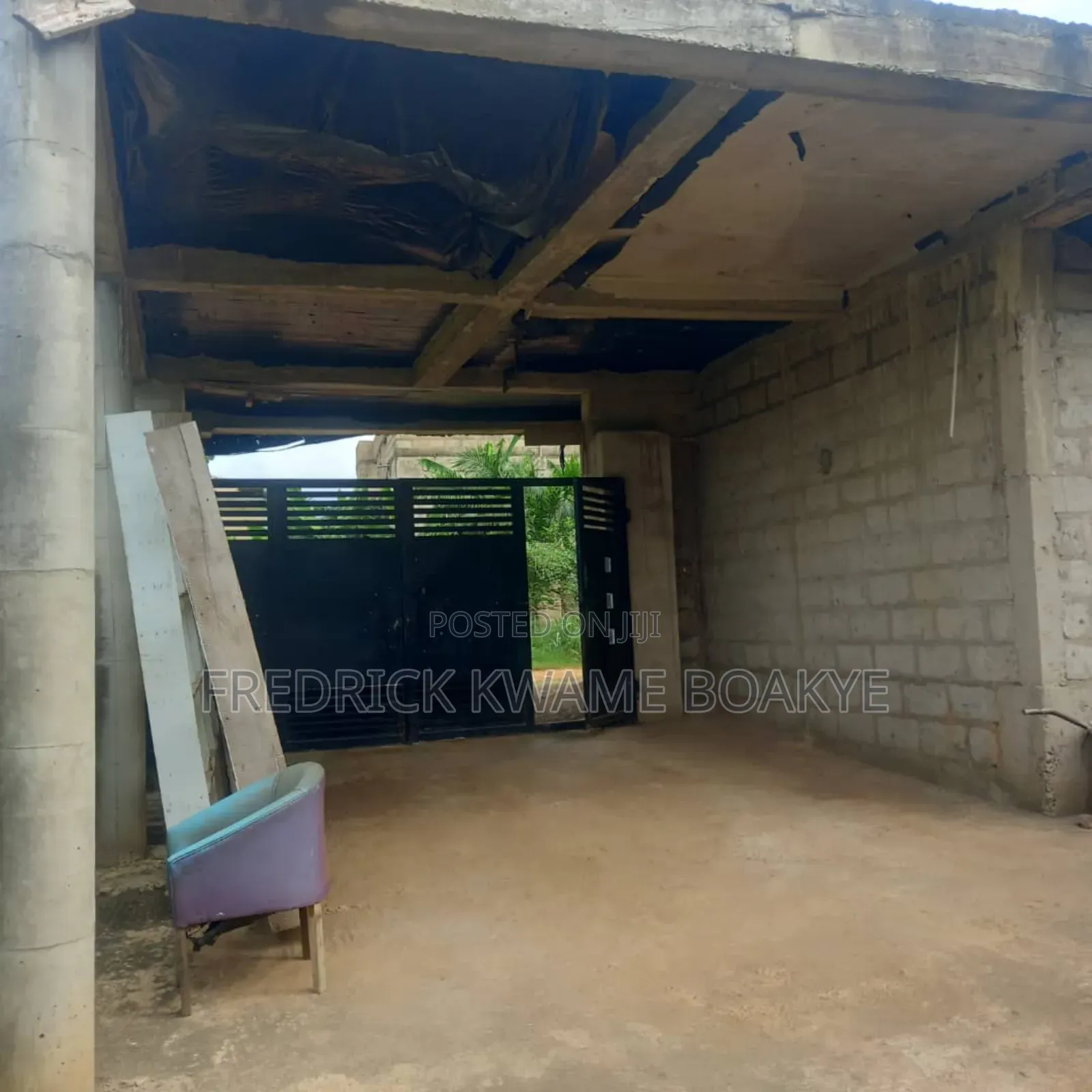 6bdrm House in Brother K Estate, Kumasi Metropolitan for sale