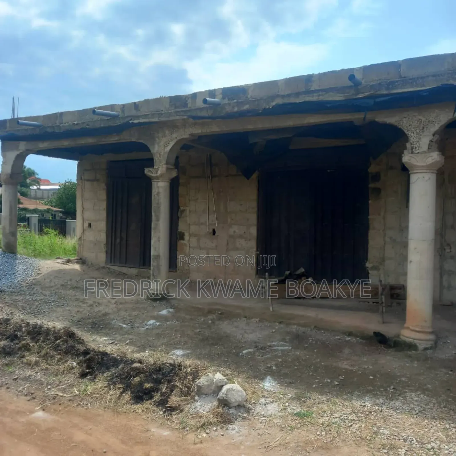 6bdrm House in Brother K Estate, Kumasi Metropolitan for sale