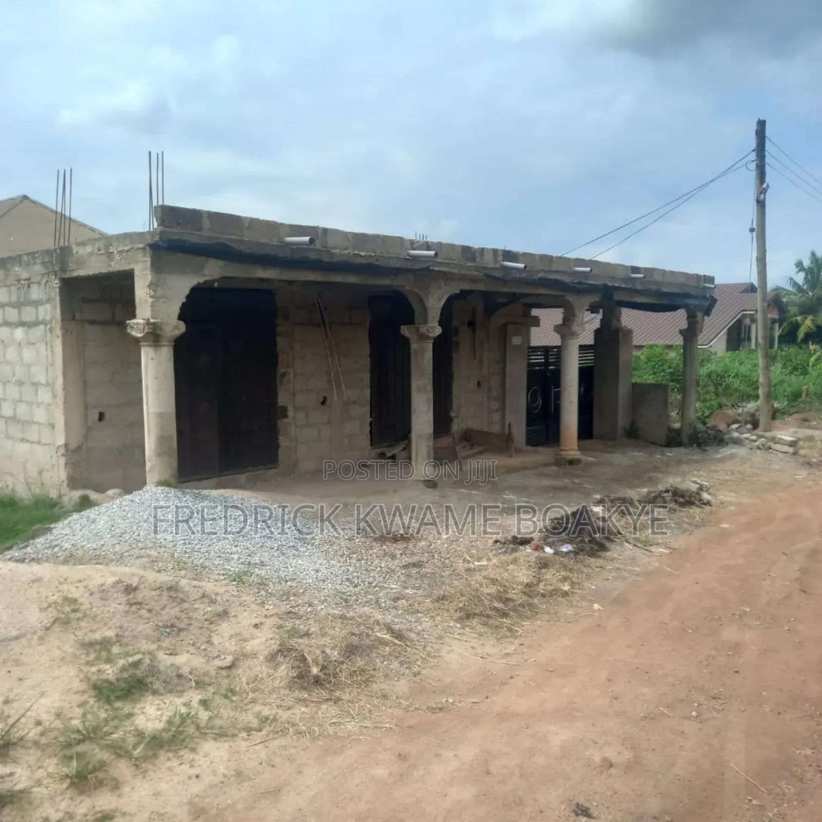 6bdrm House in Brother K Estate, Kumasi Metropolitan for sale