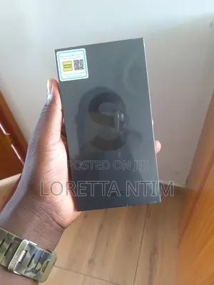 New Samsung Galaxy S22+ 5G 128 GB Black