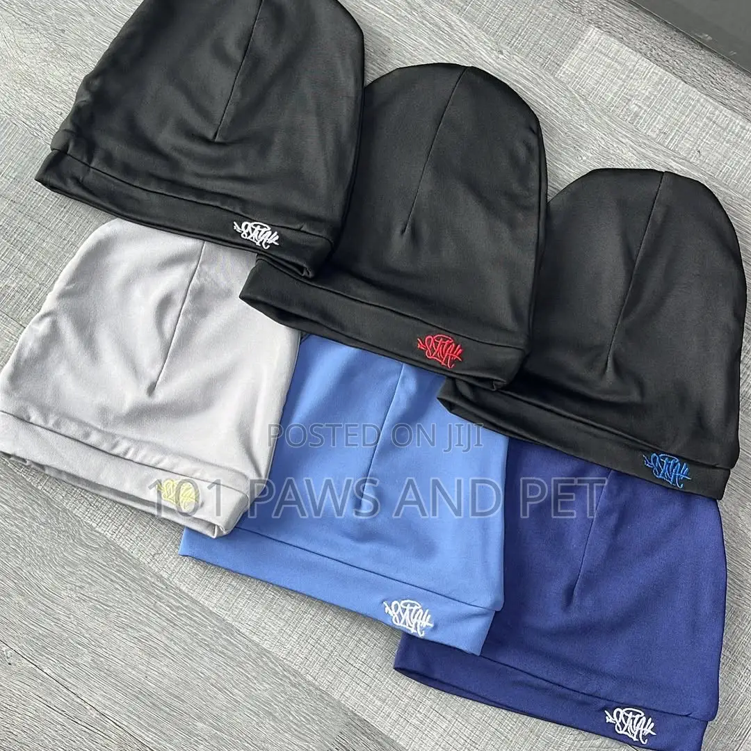 Skull Cap by Syna