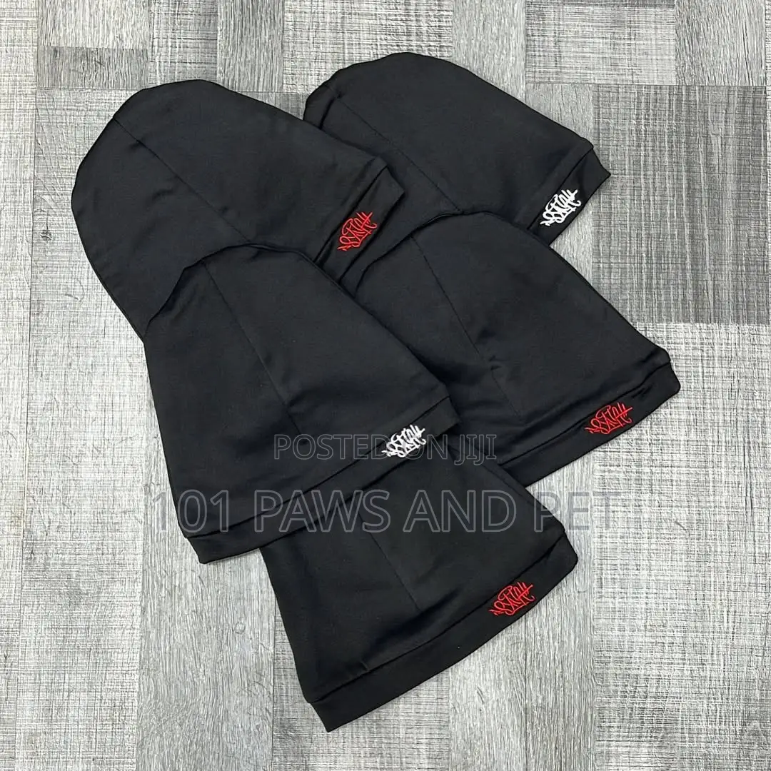Skull Cap by Syna