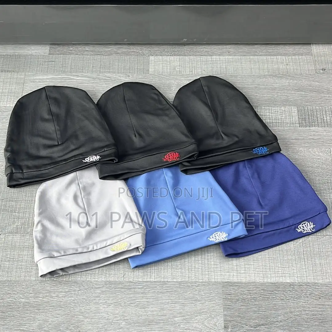 Skull Cap by Syna