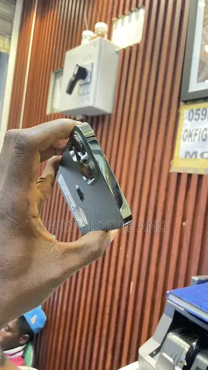 New Apple iPhone 13 Pro Max 128 GB Green