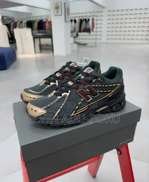 New Balance 1906r "Kith Black"