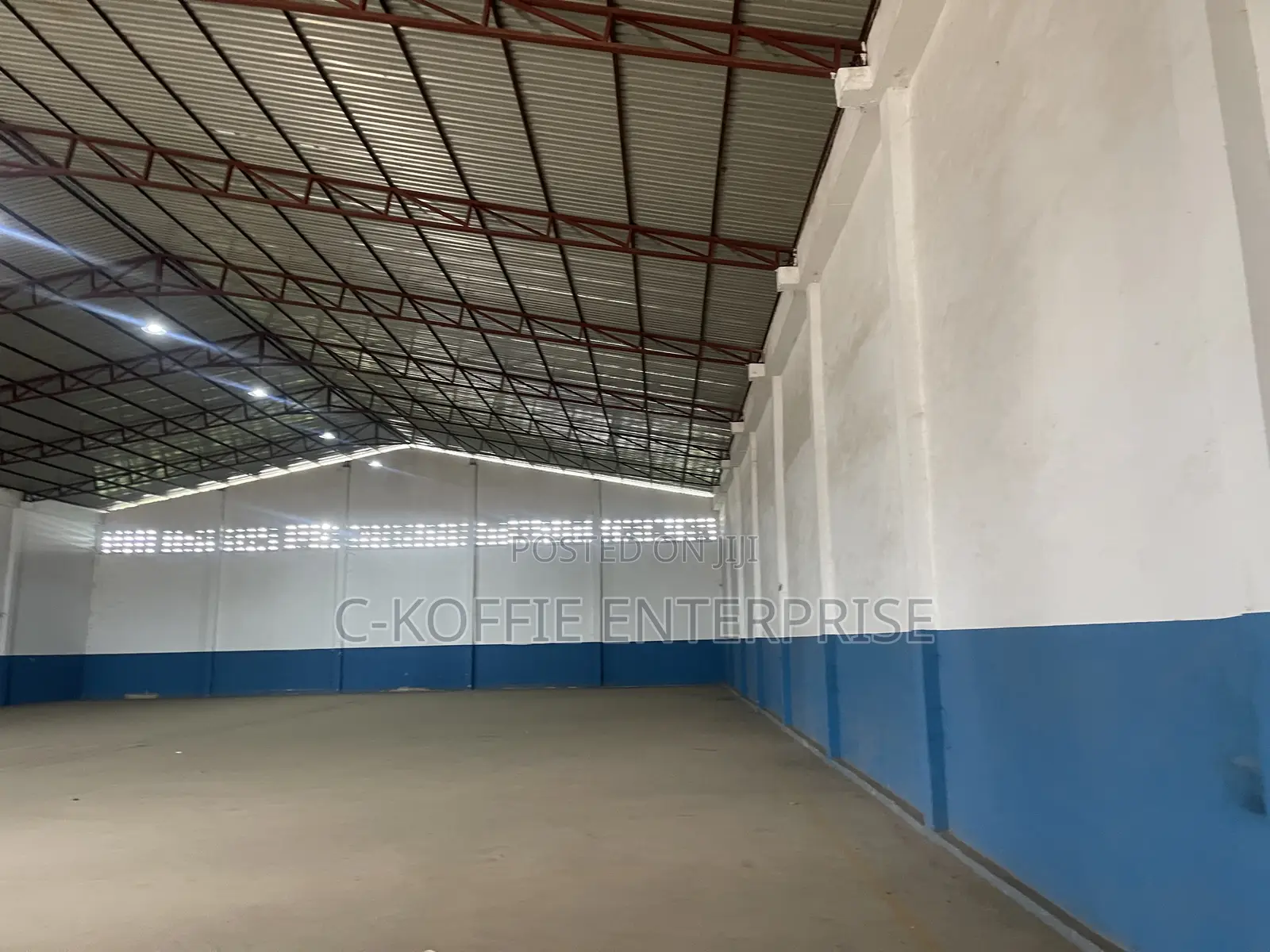 800 SQM + Offices at Spintex