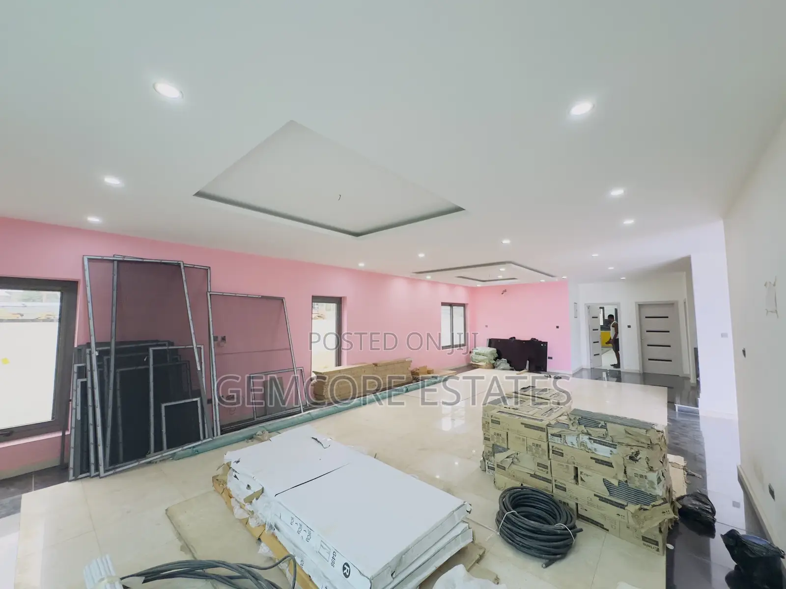 5bdrm House in East Legon for sale