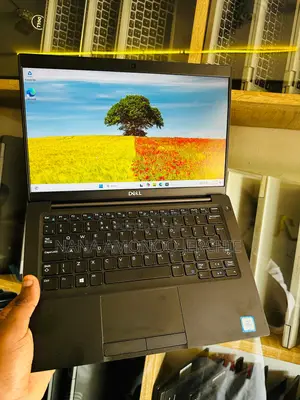 Laptop Dell Latitude 7390 8GB Intel Core I5 SSD 256GB