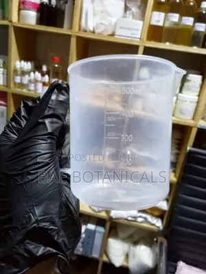 500ml Engraved Plastic Measuring Cup