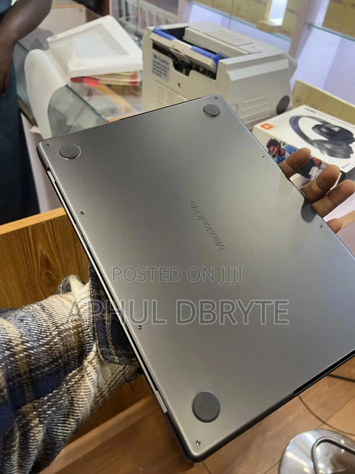 New Apple MacBook Pro 2024 M4 Max 14-Inch 32GB Apple M4 Max SSD 1T