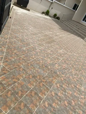 3bdrm Duplex in Madev Realty, Pokuase for sale