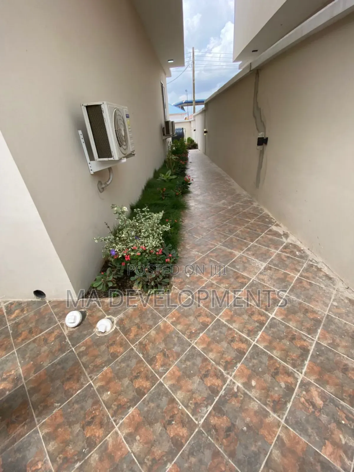 3bdrm Duplex in Madev Realty, Pokuase for sale