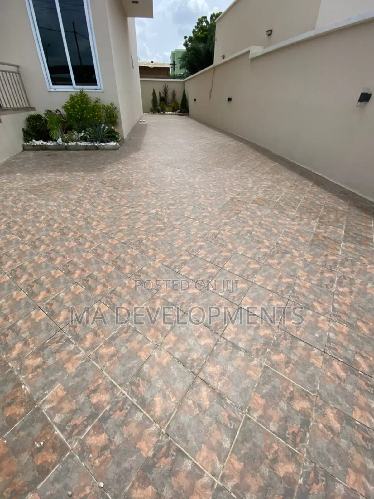 3bdrm Duplex in Madev Realty, Pokuase for sale
