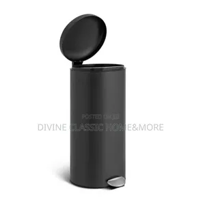 Habitat 30 Litre Domed Pedal Bin - Black