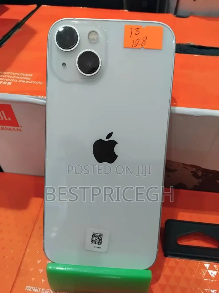 Apple iPhone 13 128 GB Red