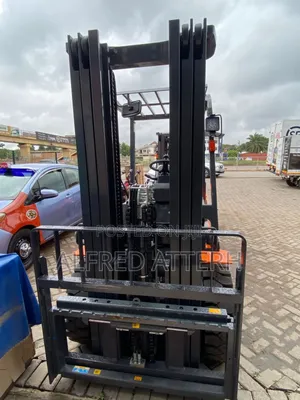 Forklif Machine 5 Tons