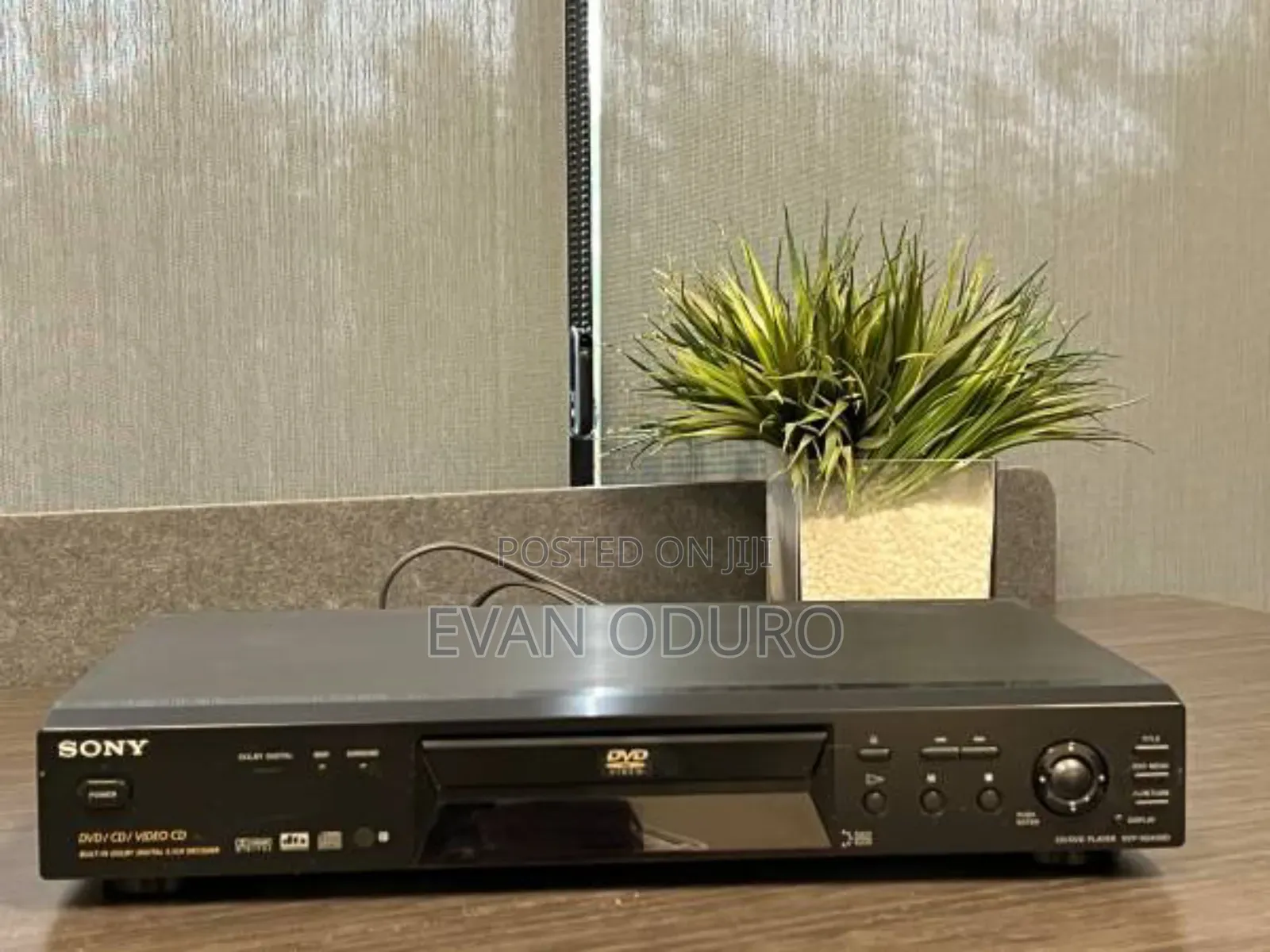 Sony DVD Player With Strong Lens to Play Any Disc