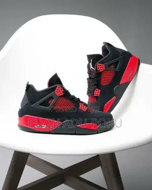Air Jordan 4 Retro “ Red Thunder”