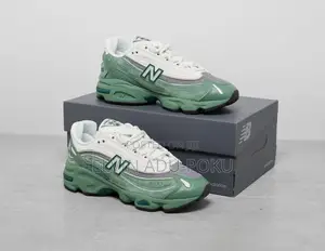 New Balance 1000 Vi “ Green”