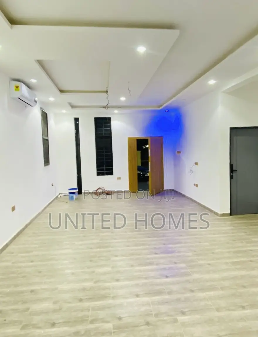 4bdrm House in Kwabenya for sale