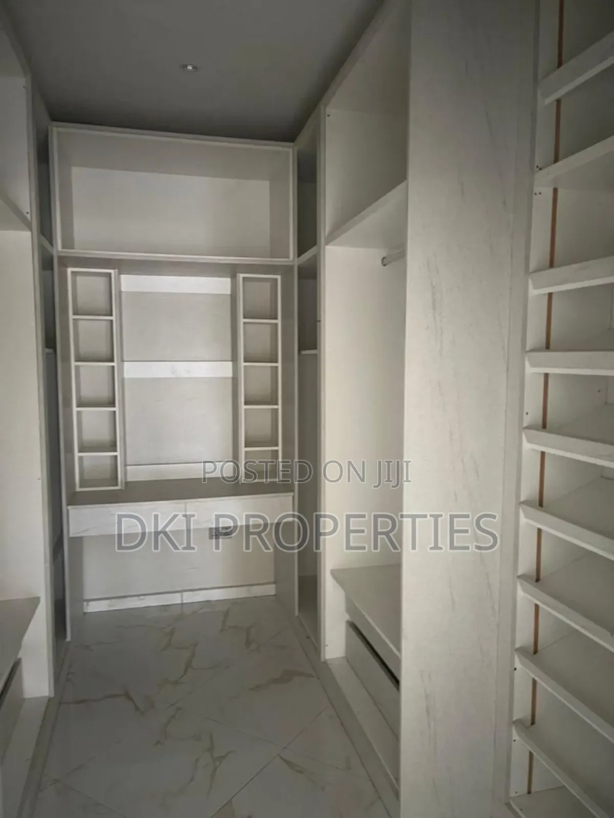 4bdrm House in Dki Properties, East Legon for rent