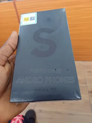 New Samsung Galaxy S22 5G 256 GB Black