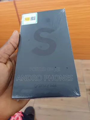 New Samsung Galaxy S22 5G 256 GB Black