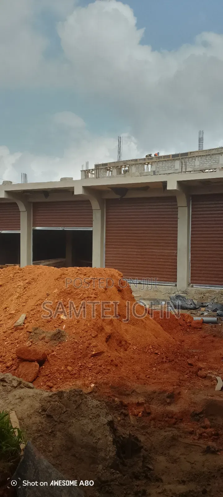 Shop for Rent at Madina