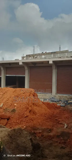 Shop for Rent at Madina