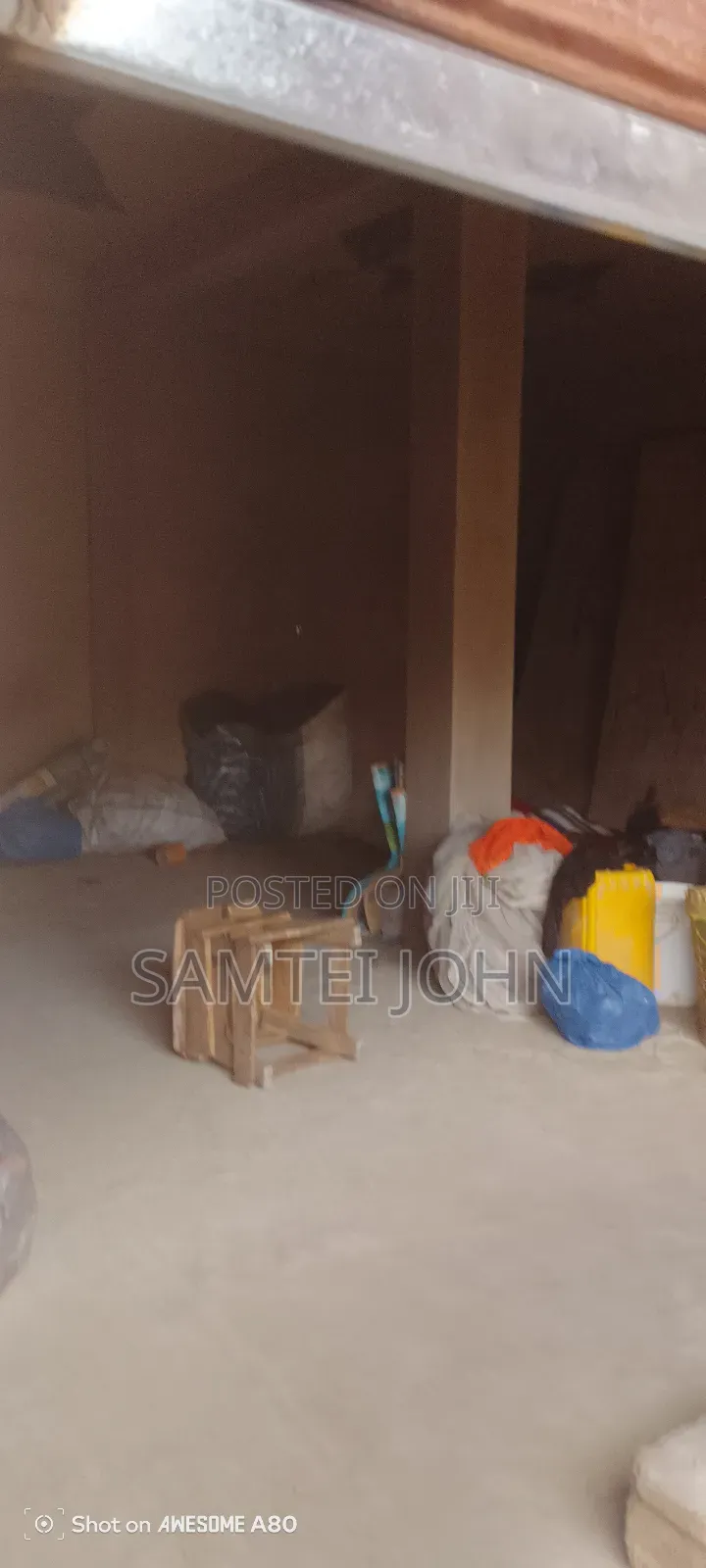 Shop for Rent at Madina