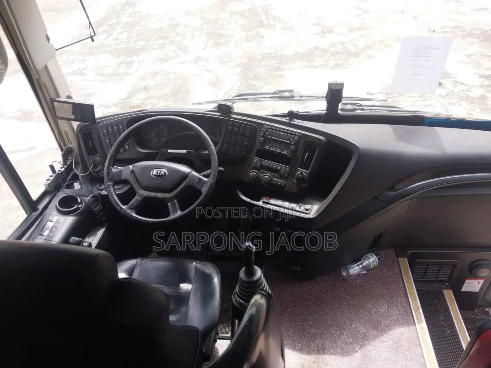 Kia Granbird 2012 White