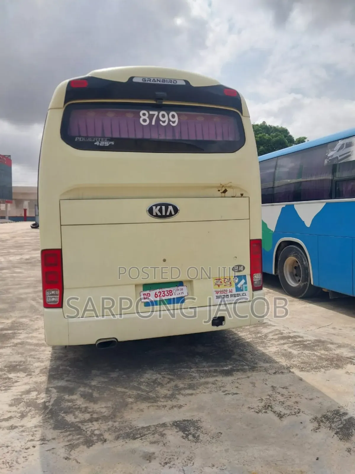 Kia Granbird 2012 White
