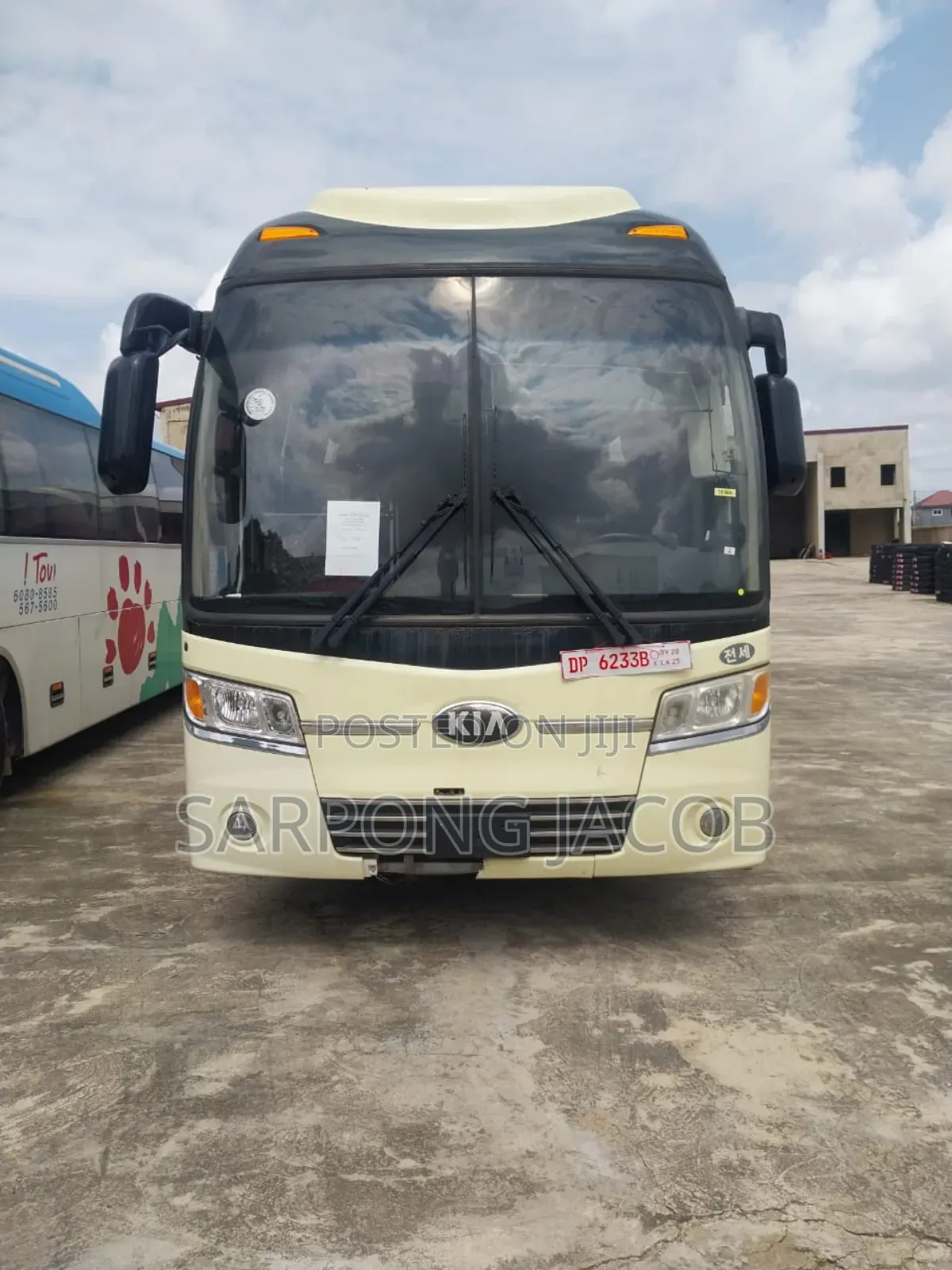 Kia Granbird 2012 White