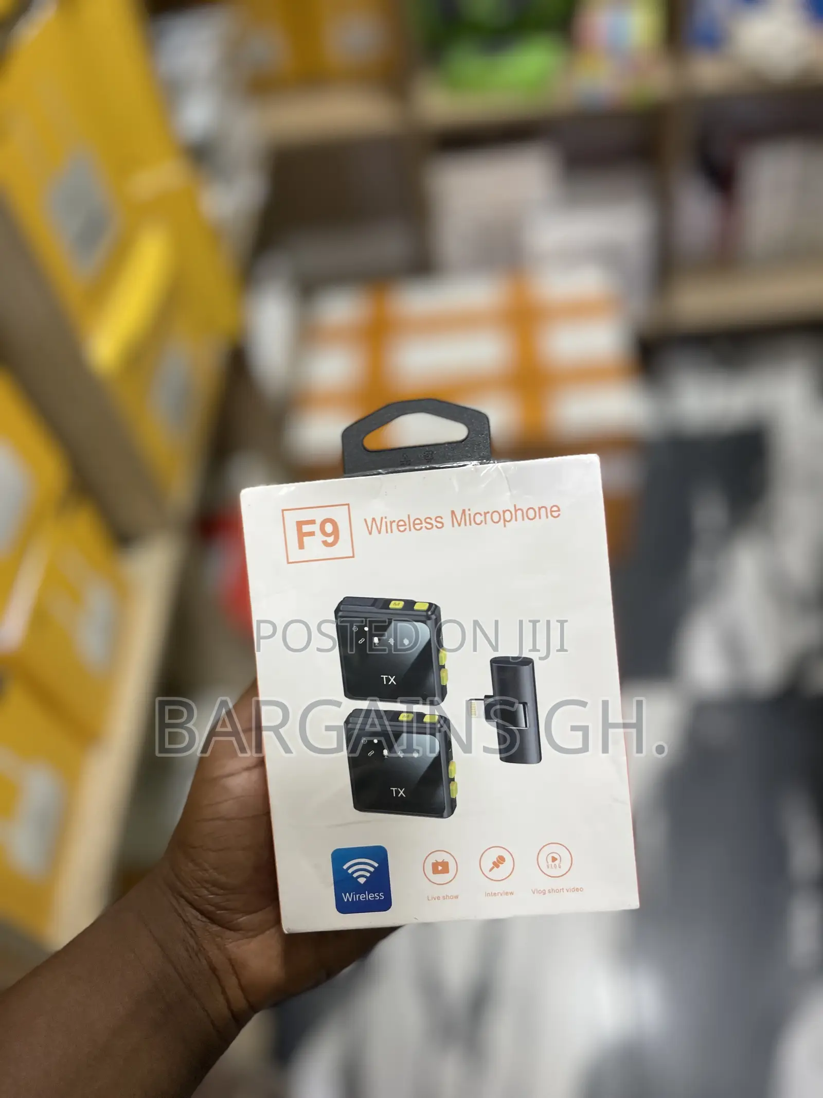 F9 Lavalier Wireless Microphone for iPhone and Type-C(2in1)