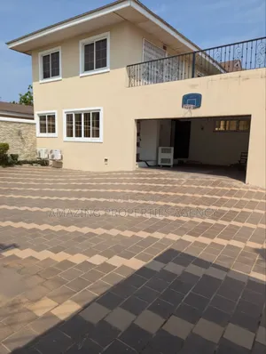 5bdrm House in East Legon for sale