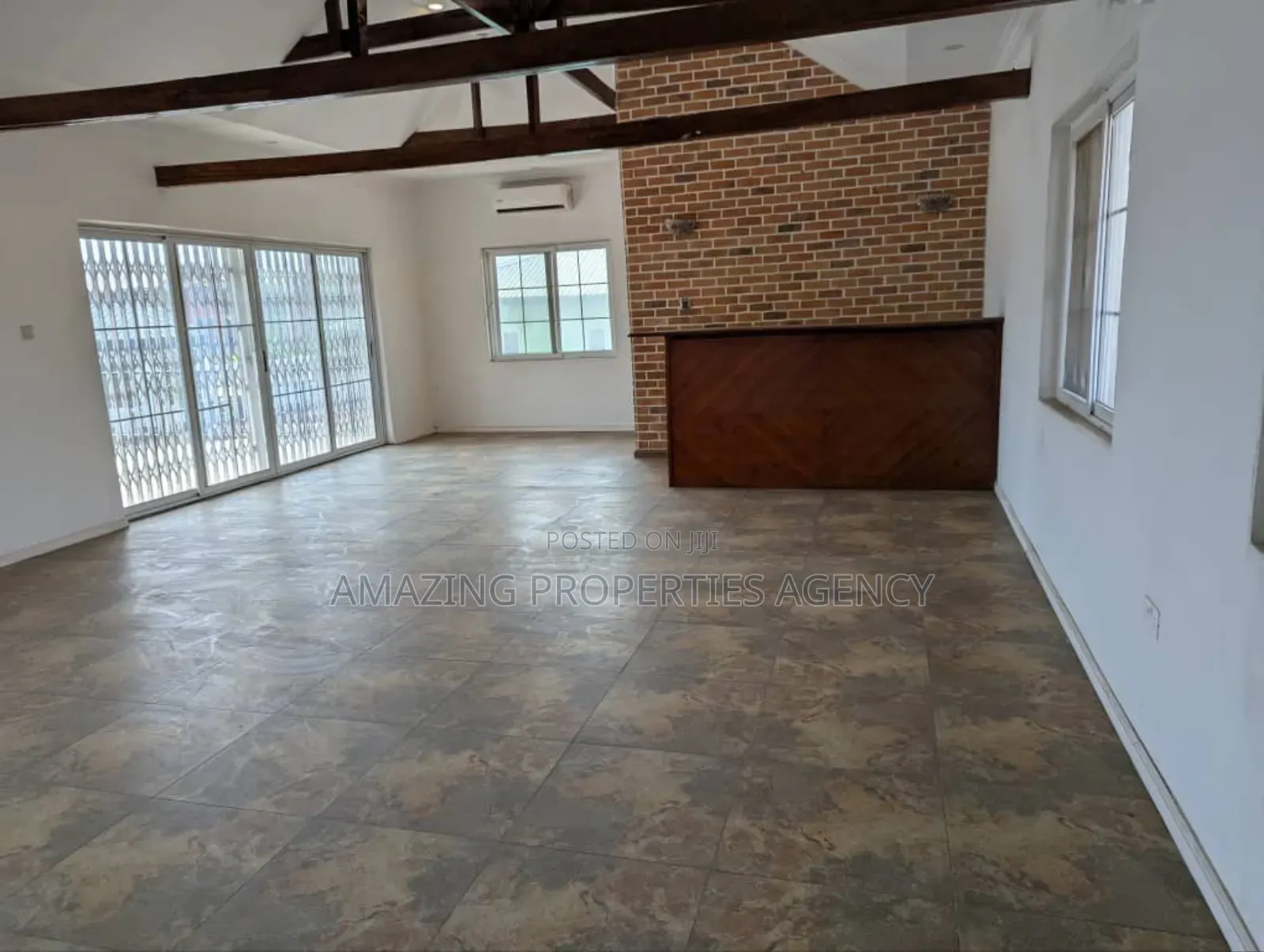 5bdrm House in East Legon for sale